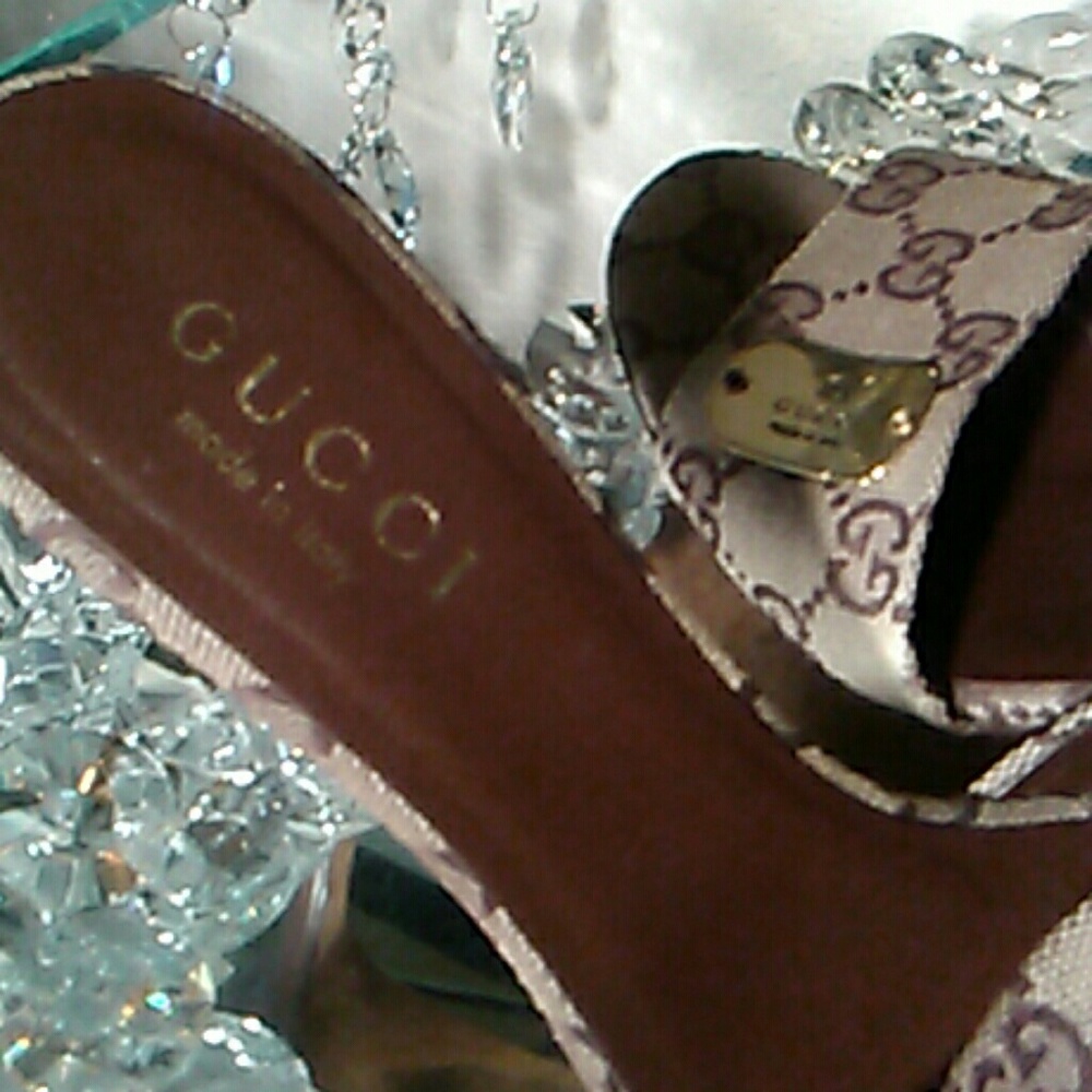 Gucci Slides - Picture 2 of 7